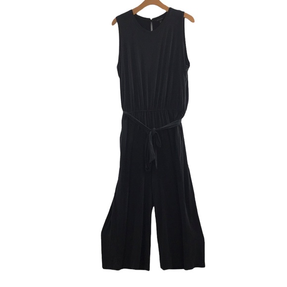 Banana Republic Pants & Jumpsuits Banana Republic Black Cropped